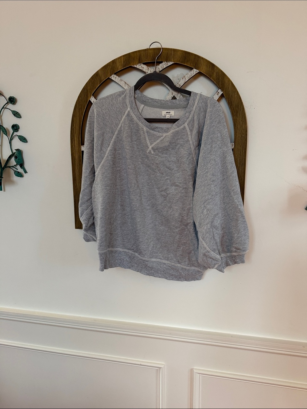 aerie Light Gray Raglan Crewneck Sweatshirt - Women